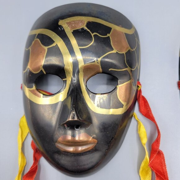 Vintage Decorative Brass Metal Wall Masks Set Of 2 Black With Gold Accents - Picture 3 of 9